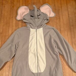 Xhilaration Gray Elephant Pajama Set